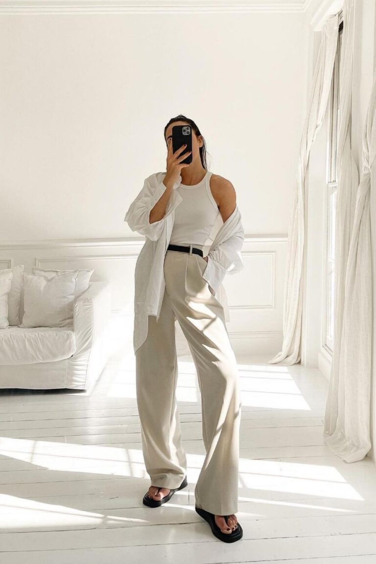 Minimalist Fashion: Why Less Is More